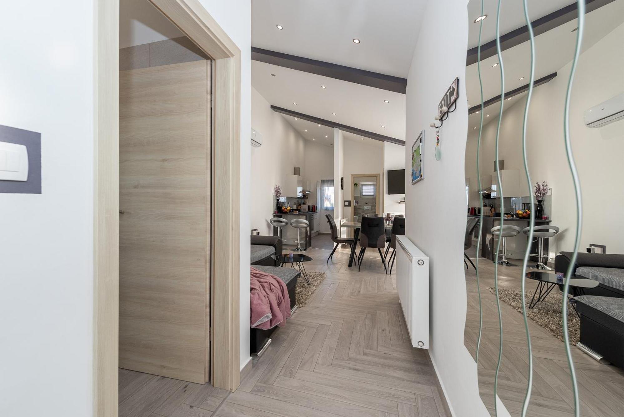 Apartments Luky ซาดาร์ ภายนอก รูปภาพ