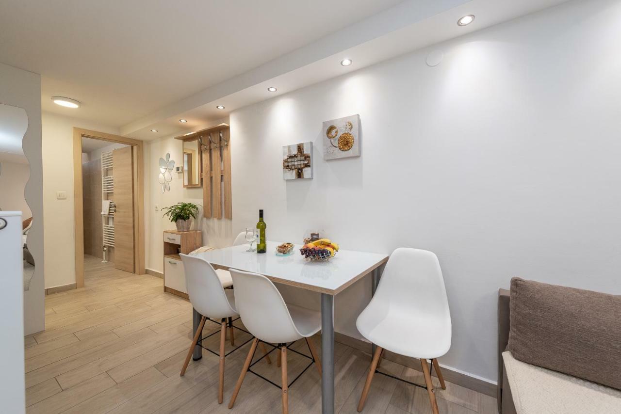 Apartments Luky ซาดาร์ ภายนอก รูปภาพ