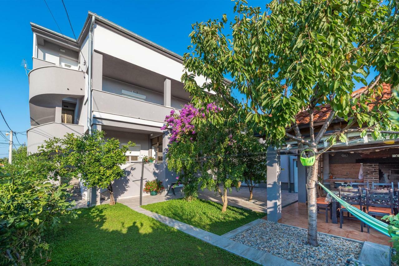 Apartments Luky ซาดาร์ ภายนอก รูปภาพ